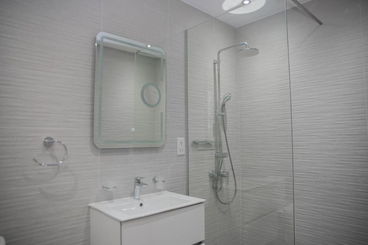 One Bedroom Apartment In Paphos In Good Location ภายนอก รูปภาพ